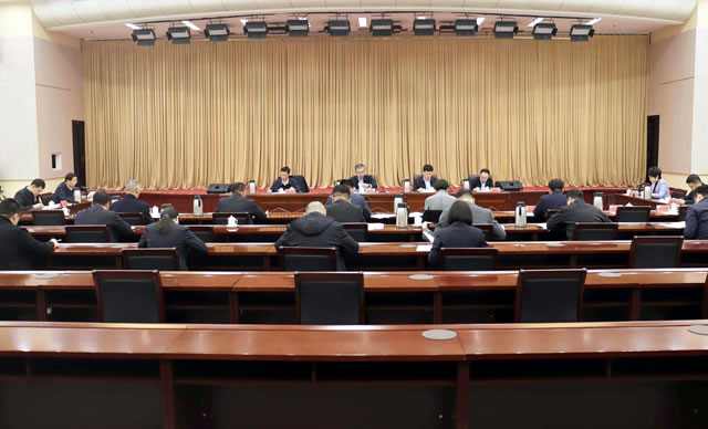 盖卫星到淄川区指导区委常委会会议