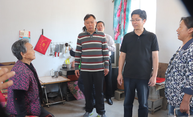 闫桂新到淄川经济开发区 昆仑镇督导工作